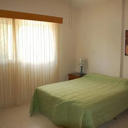 Villa Chrysanthia Polis